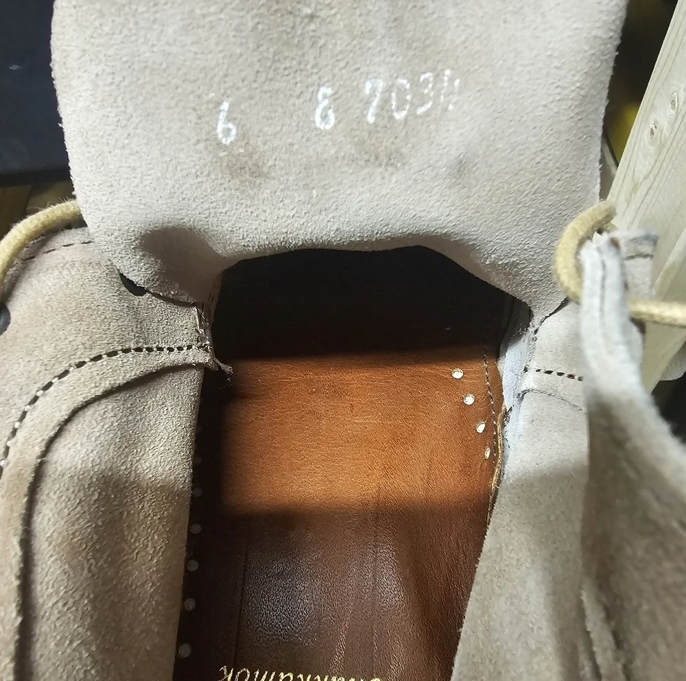 Allen Edmonds Chukkamok Seude Boots Size 6